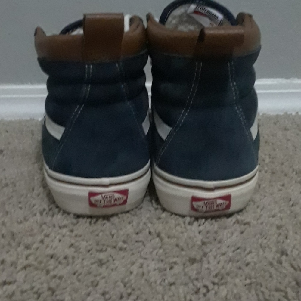 Vans - Picture 5 of 5
